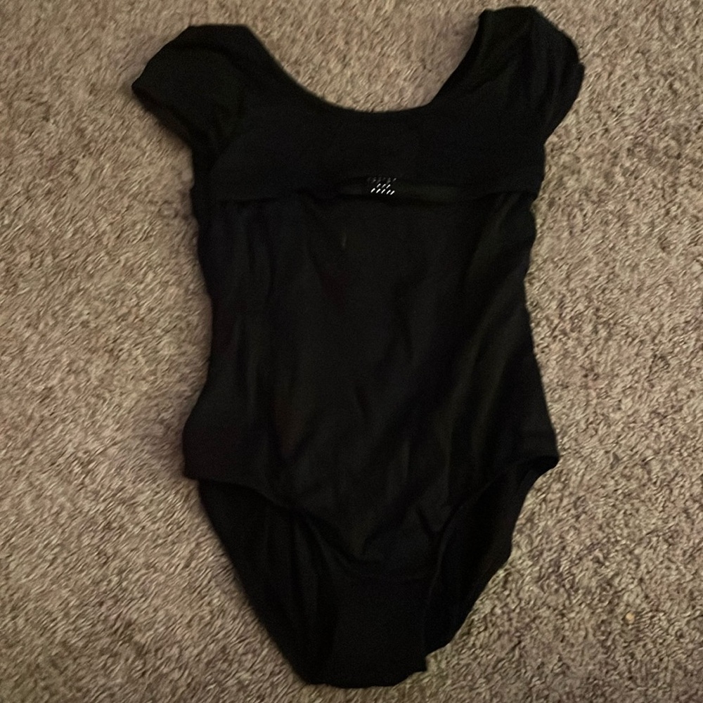 Black short sleeve leotard